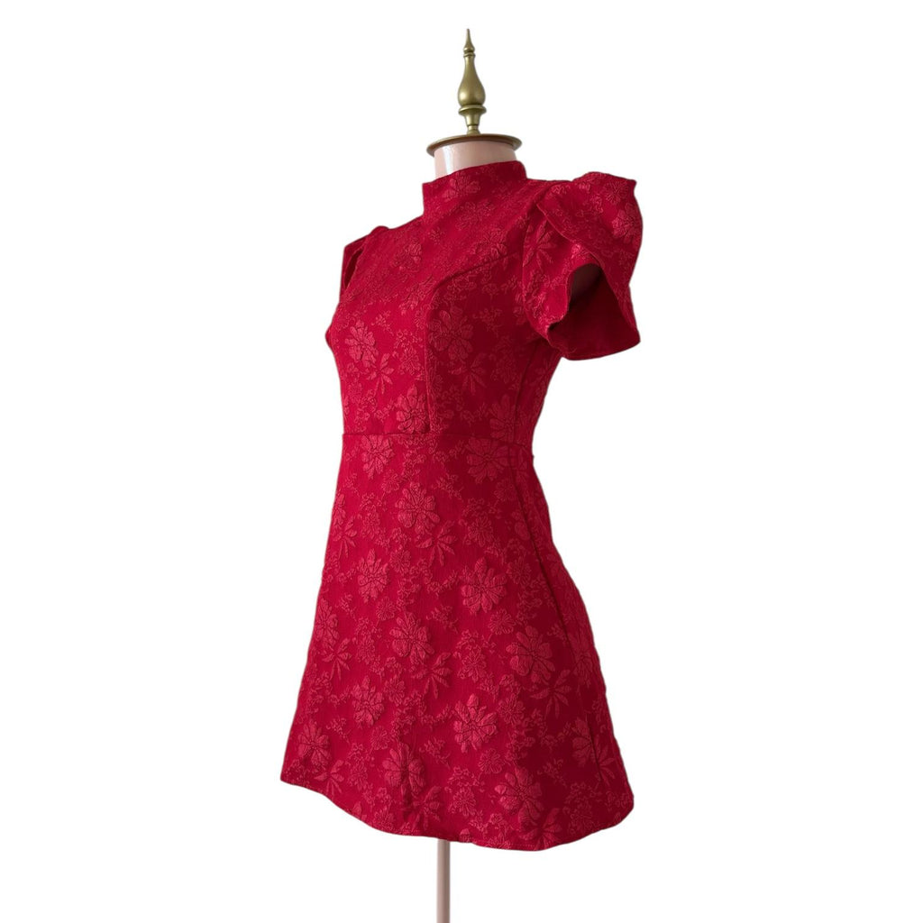 Vestido Rojo Elegante con Encaje Floral y Espalda Descubierta SHEIN - Talla M