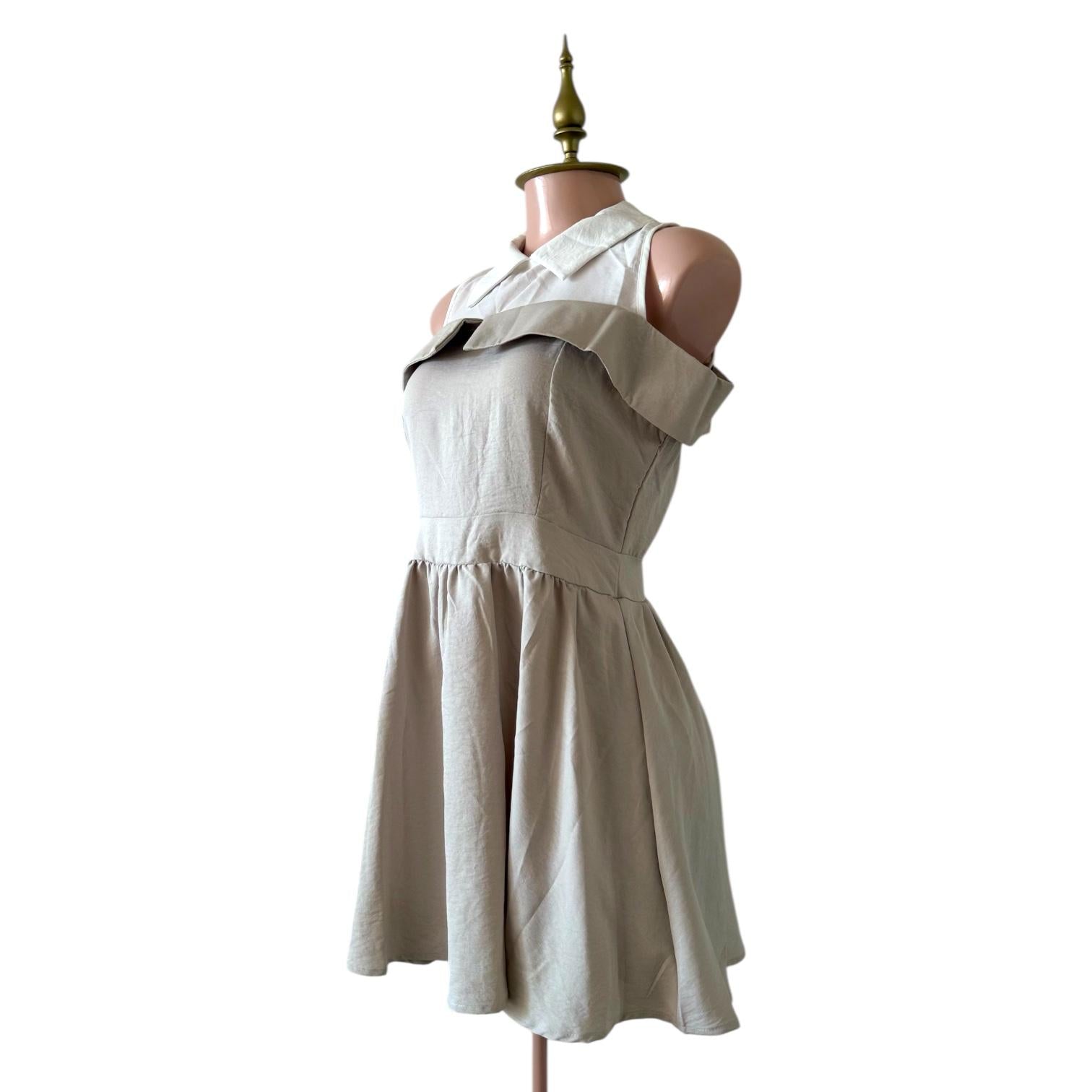 Vestido Beige Elegante con Hombros Descubiertos SHEIN - Talla M