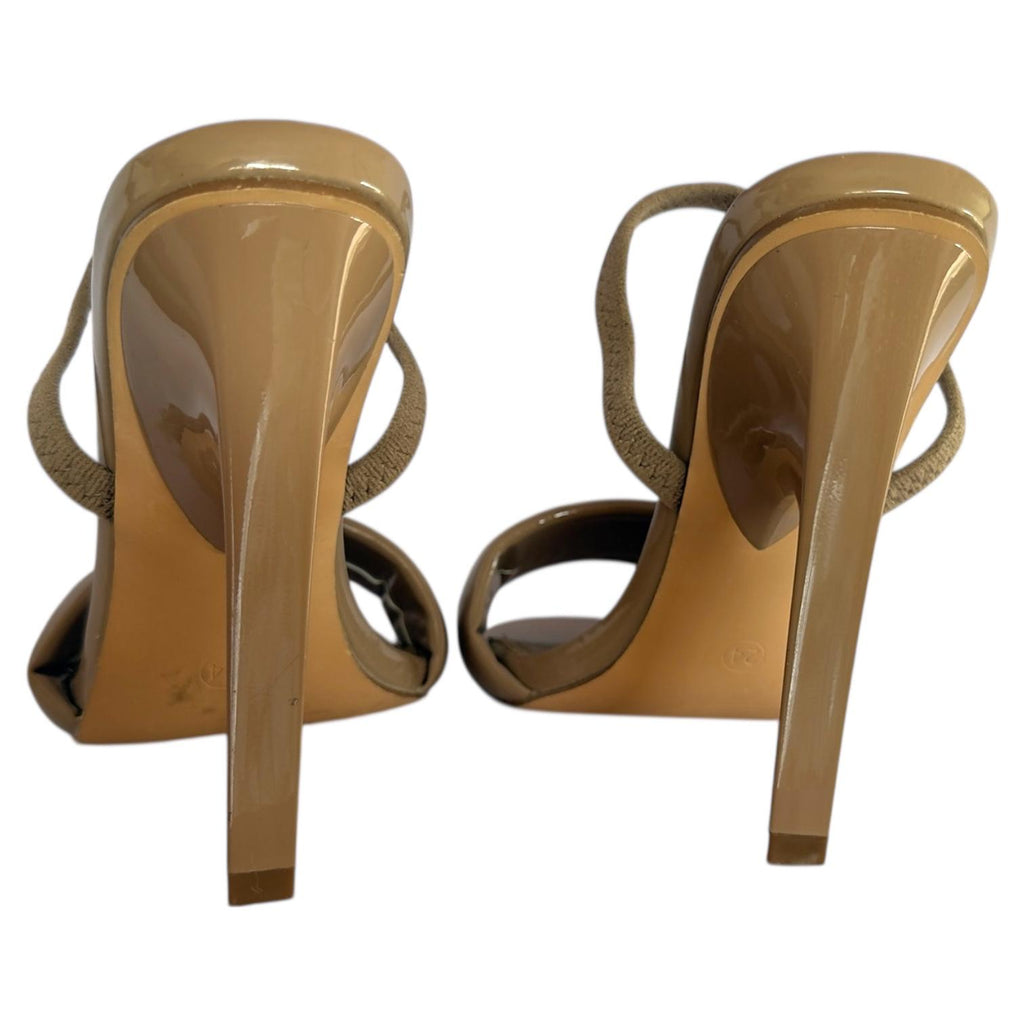 Sandalias Café de Charol con Correa Ancha y Tacón de Aguja Elegantes SHASA - Talla 24