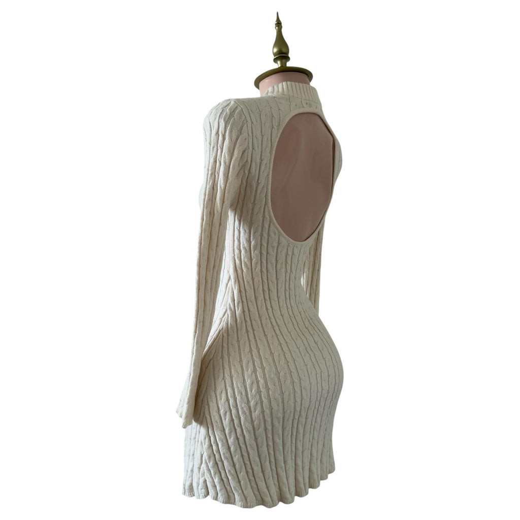 Vestido Tejido Beige con Diseño de Trenzas y Espalda Descubierta Elegante GEORGE - Talla G