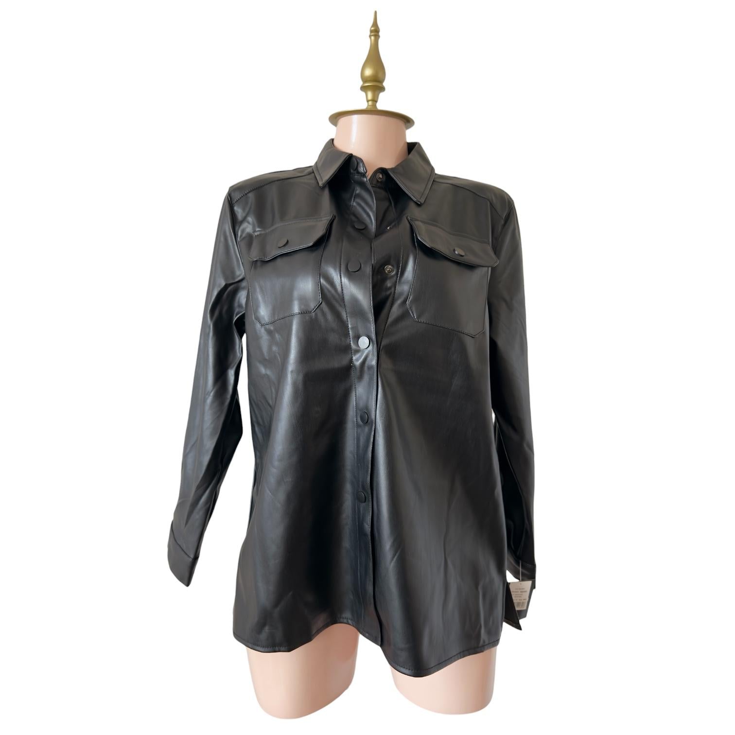 Camisa Oversize de Vinipiel Negra - Forever 21